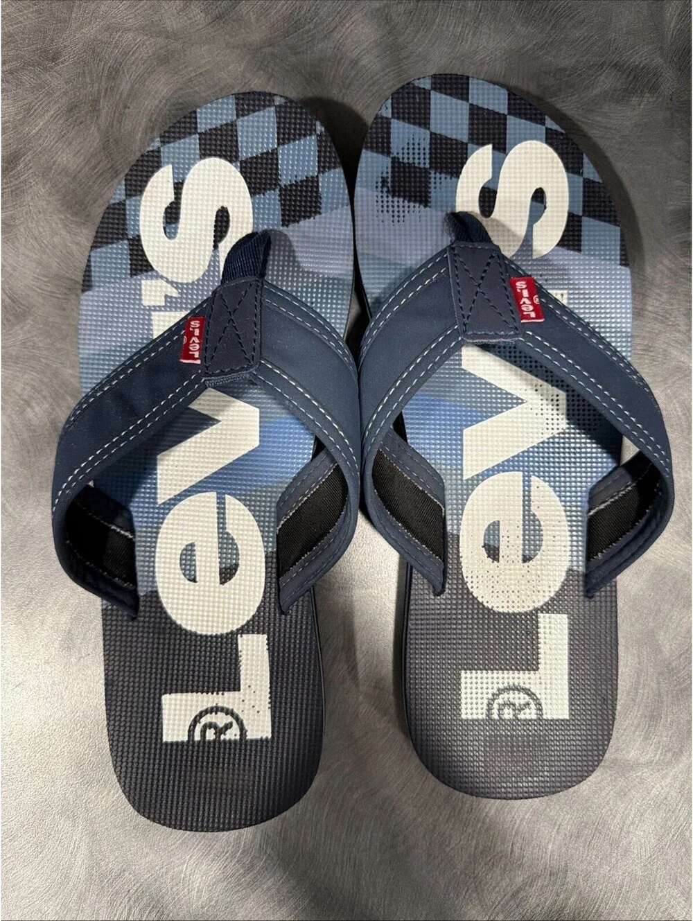 Levi's Mens Casual Flip Flop Vegan Sandal Beach Shoe Size 9